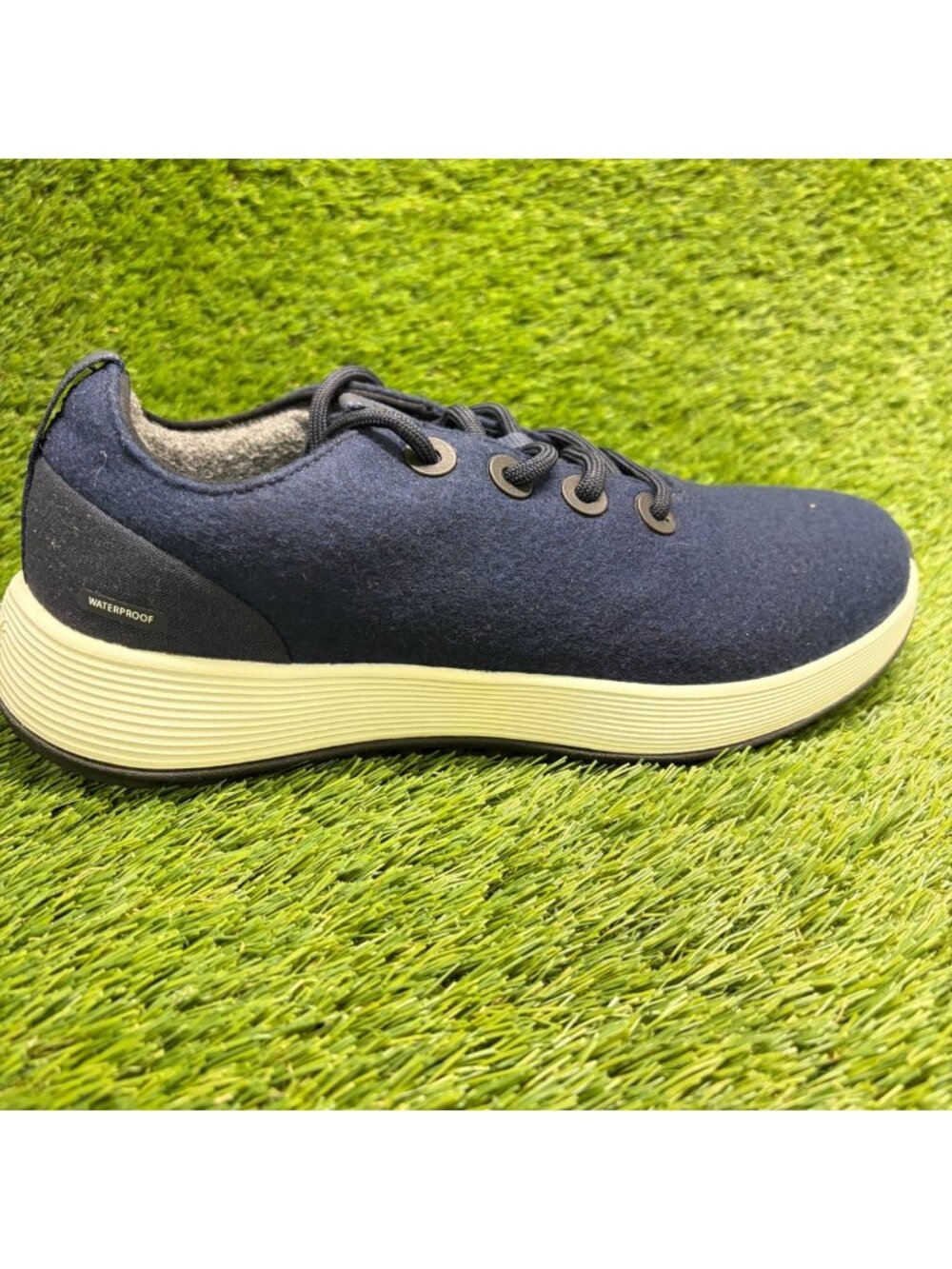 Allbirds Wool Runner NZ Waterproof Men Size 9 Blue White Athletic Shoes Sneakers